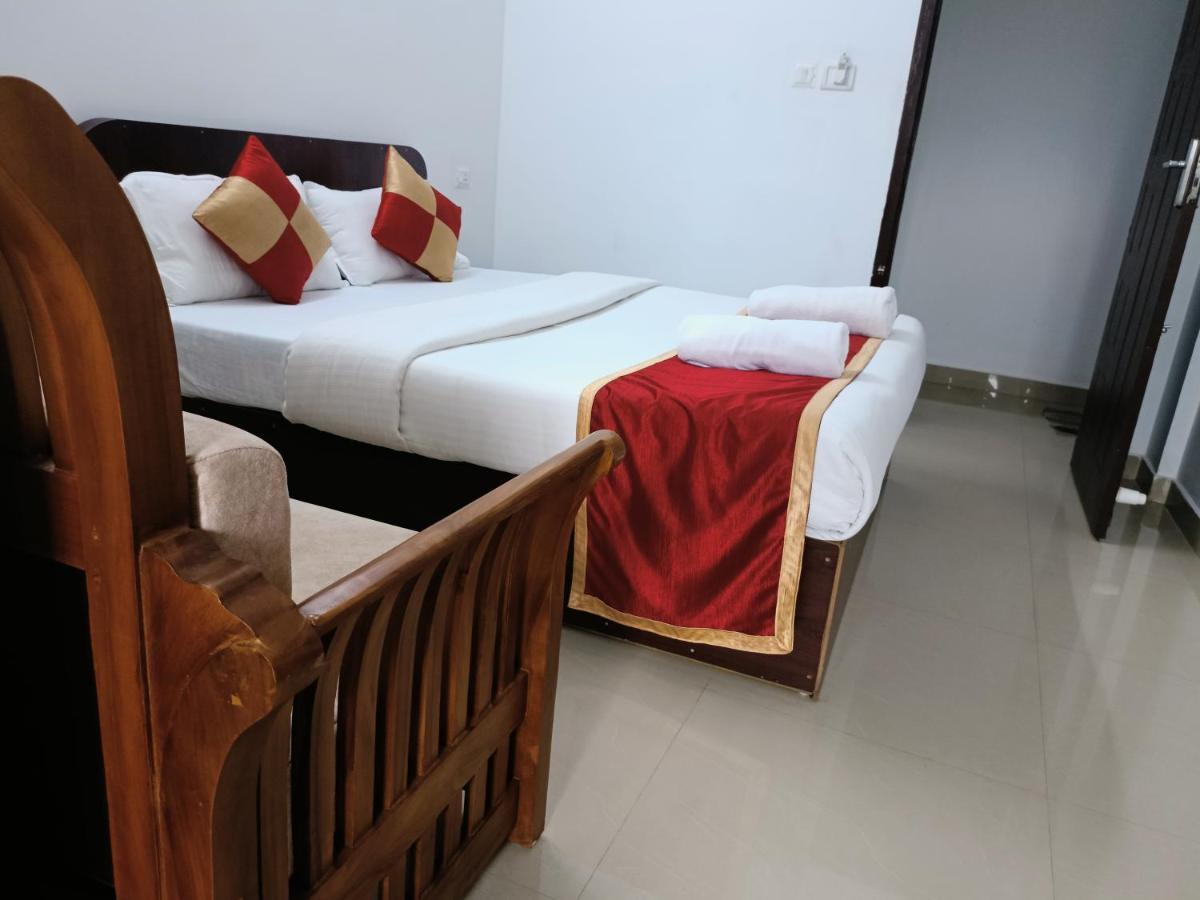 Grace Munnar Residency Bed & Breakfast Bagian luar foto